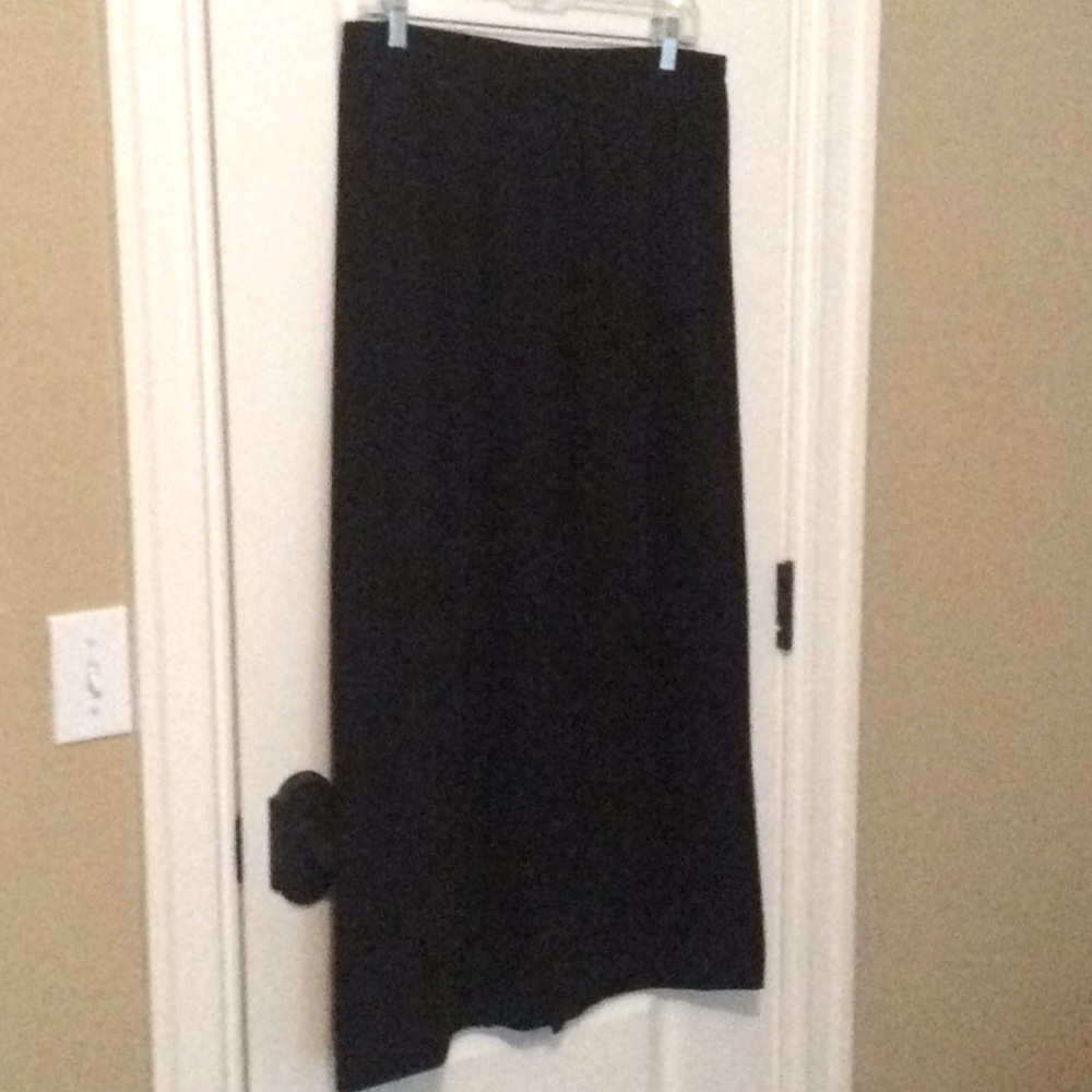 Weekenders Long Casual/Comfortable Black Skirt